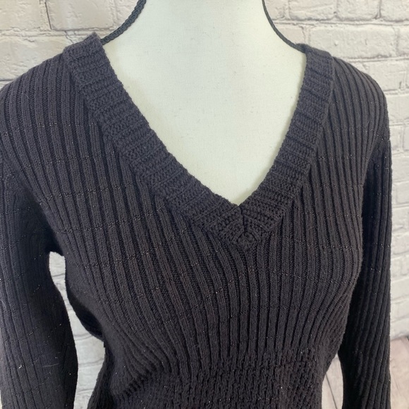 Calvin Klein V Neck Sweater size Large EUC - Picture 3 of 10
